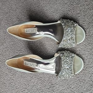 Badgley Mischka Wedged, Silver/Satin Heals